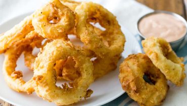 Appetizer Awesome Blossom Dipping Sauce Crispy Onion Rings Dipping sauce Homemade Appetizers Homemade Onion Rings Make-Ahead Onion Rings. Onion Ring Recipe Onion Ring Serving Ideas restaurant-style side dish 