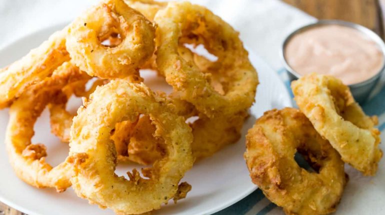 Appetizer Awesome Blossom Dipping Sauce Crispy Onion Rings Dipping sauce Homemade Appetizers Homemade Onion Rings Make-Ahead Onion Rings. Onion Ring Recipe Onion Ring Serving Ideas restaurant-style side dish 