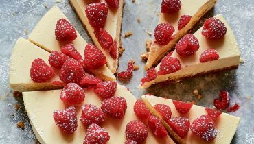 Jamie Oliver’s Creamy Mediterranean Vanilla Cheesecake: A Dreamy, Impressive Dessert That’s Dead Easy to Make