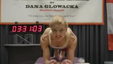 Canadian Grandmother Shatters Guinness World Record with Incredible 4.5-Hour Plank